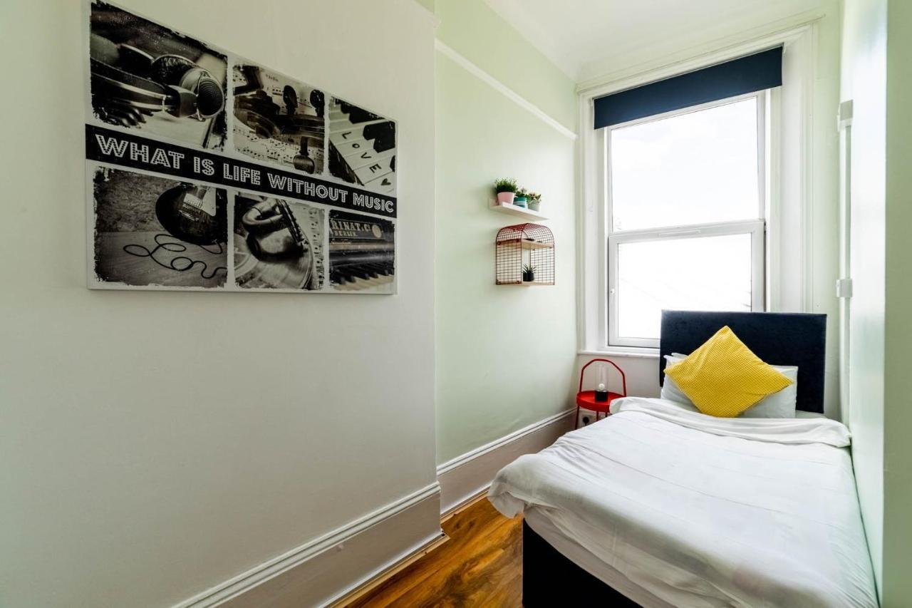 Book A Bed Hostels London Eksteriør billede