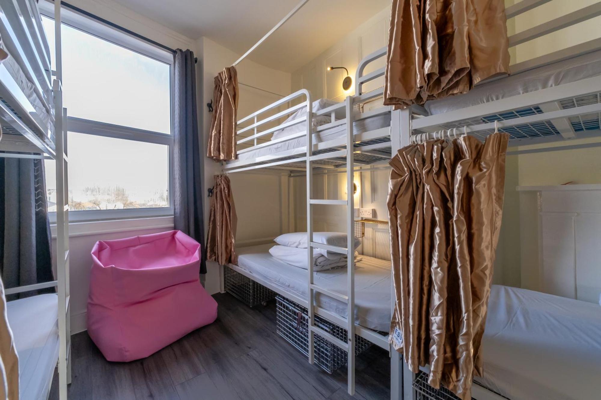 Book A Bed Hostels London Eksteriør billede